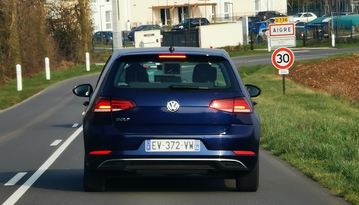 voiture radar entrée d'agglomération