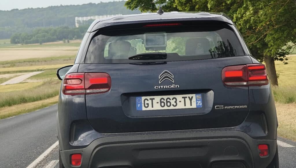 Une voiture radar privatisée en circulation