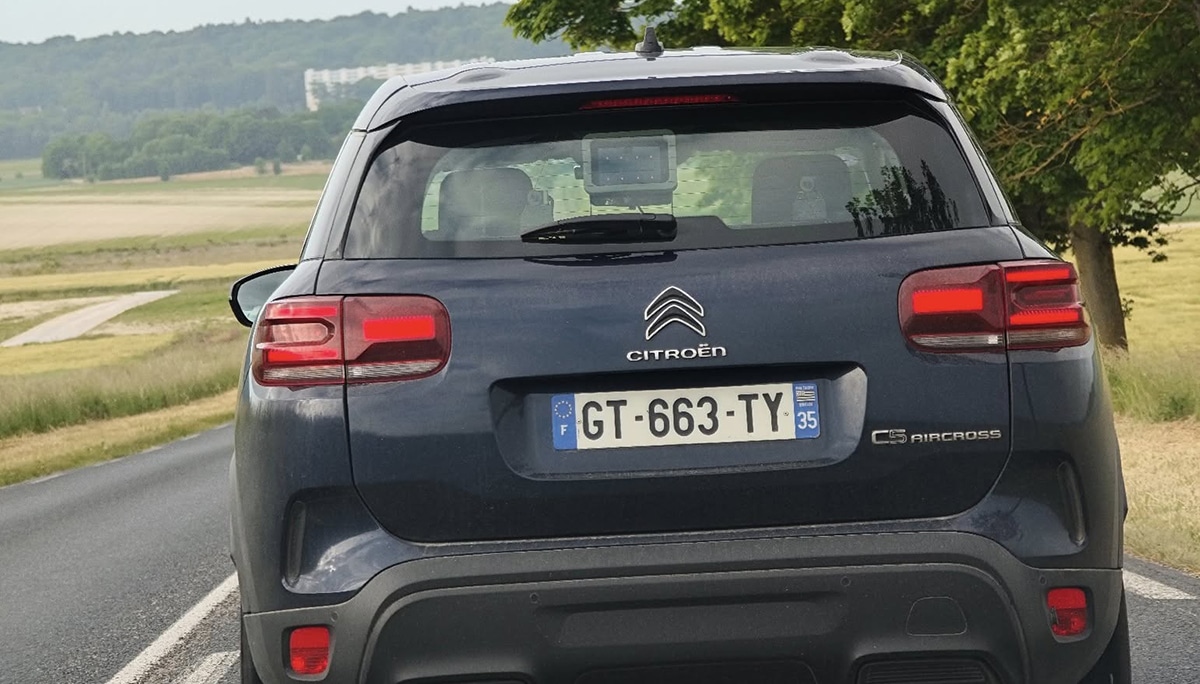 Une voiture radar privatisée en circulation